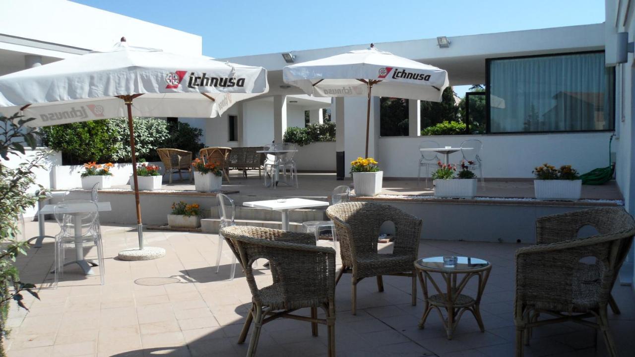 Hotel Ambrosio La Corte Ольбия Экстерьер фото